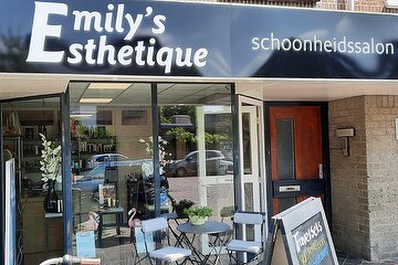 Emily's Esthetique