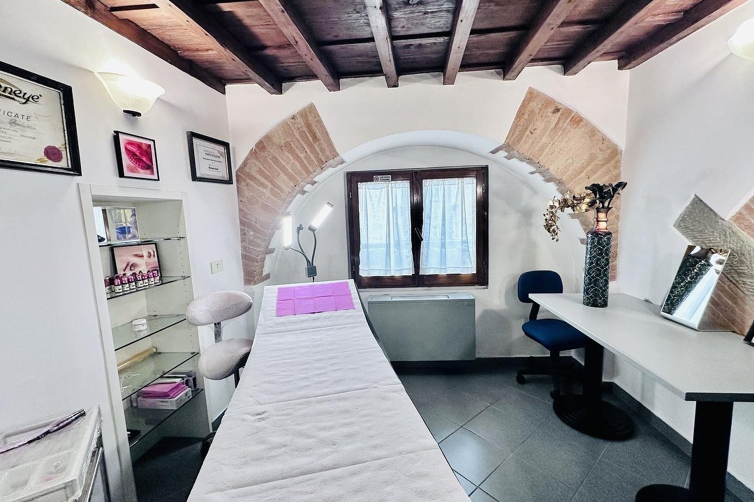 Roje Permanent Make Up, San Giovanni, Firenze