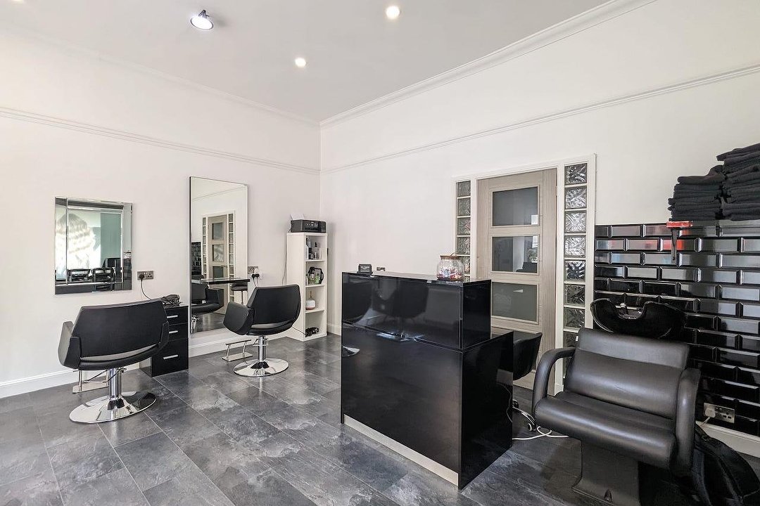 Cici Salon, Dalry, Edinburgh