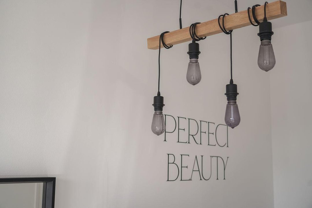 Perfect Beauty, Toulouse