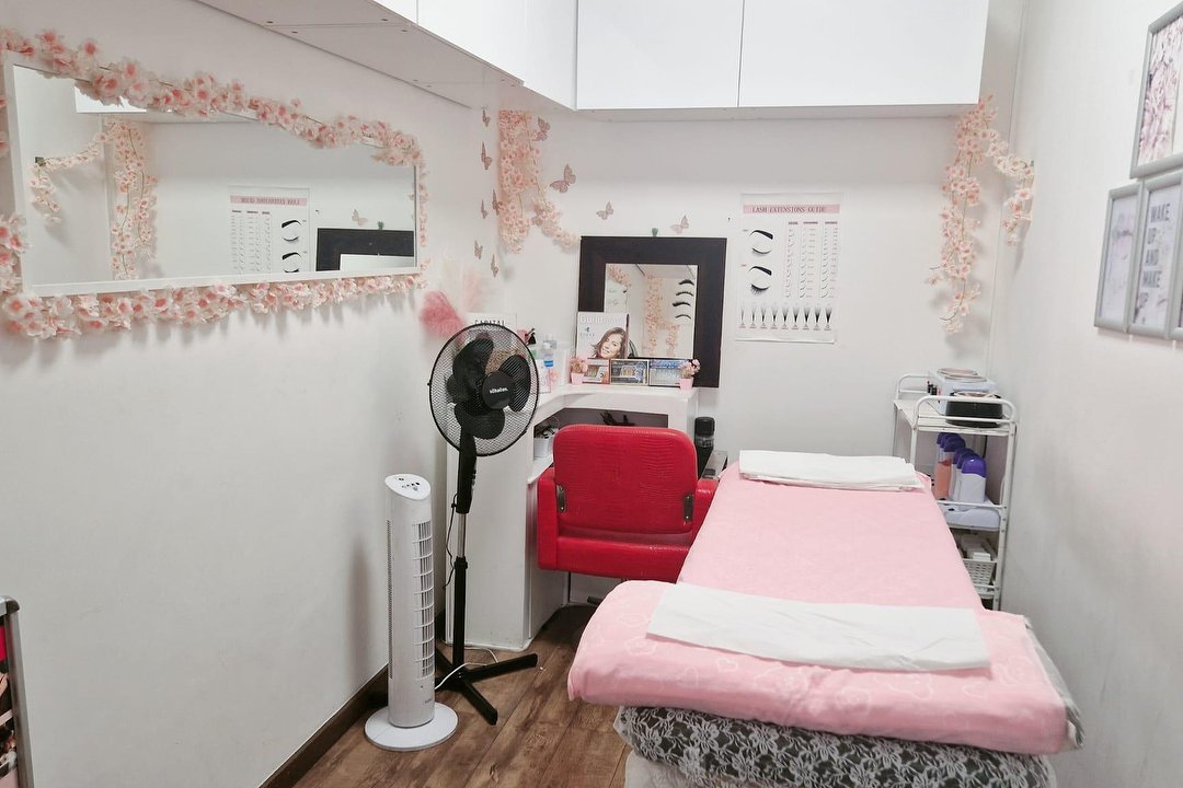 Divine Beauty Studio, Elephant and Castle, London