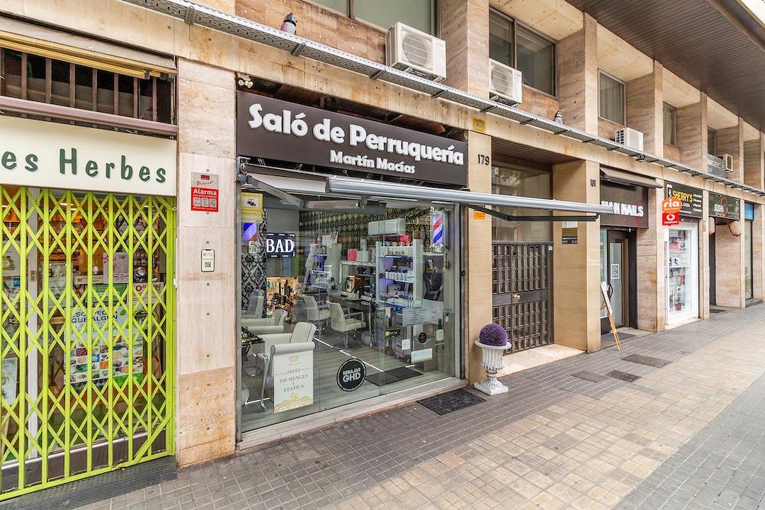 Martin Macías Estilistas, El Putxet i el Farró, Barcelona