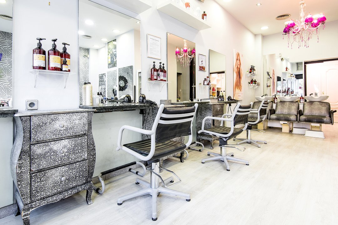 Peluquería Isidro, General Perón, Madrid