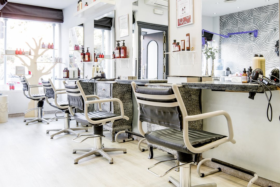 Peluquería Isidro, General Perón, Madrid