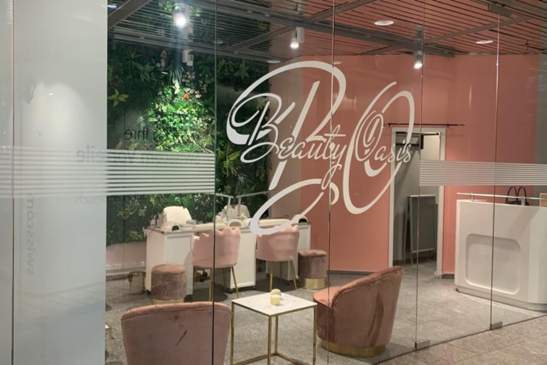 Beauty Oasis, Haltestelle Kreuzplatz, Zürich