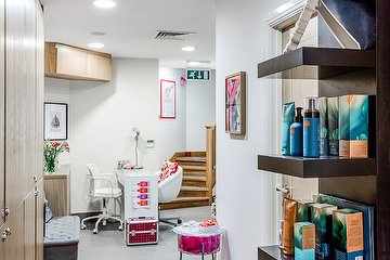 Beauty Bar @Efendi Hairdressers