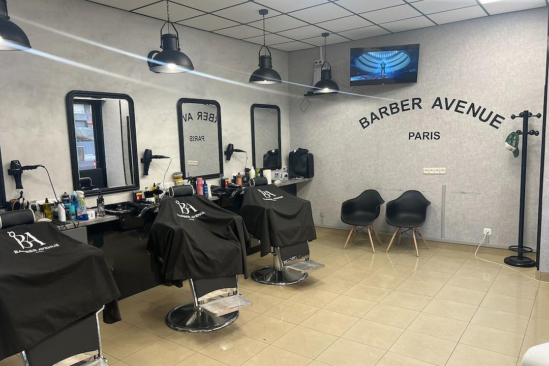 Barber Avenue, Maison-Blanche, Paris