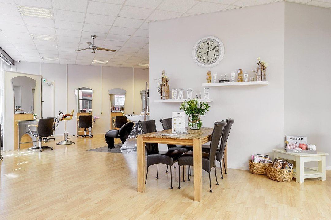 Hair by Mandy's , Schrijversbuurt, Haarlem