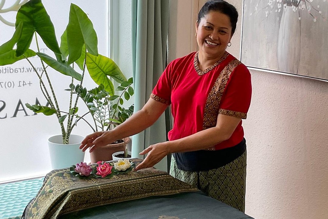 Chaba Traditional Thai Massage Wellness Center in Fellenbergstrasse, Zürich Treatwell