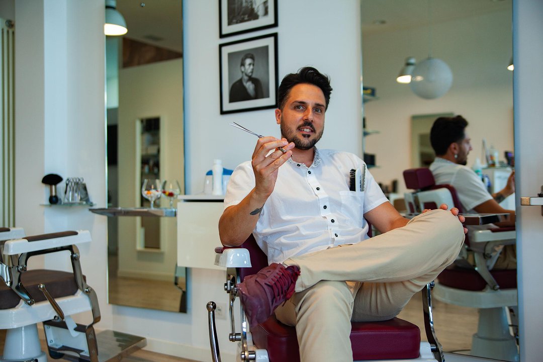 Crazybarber, Lombardia