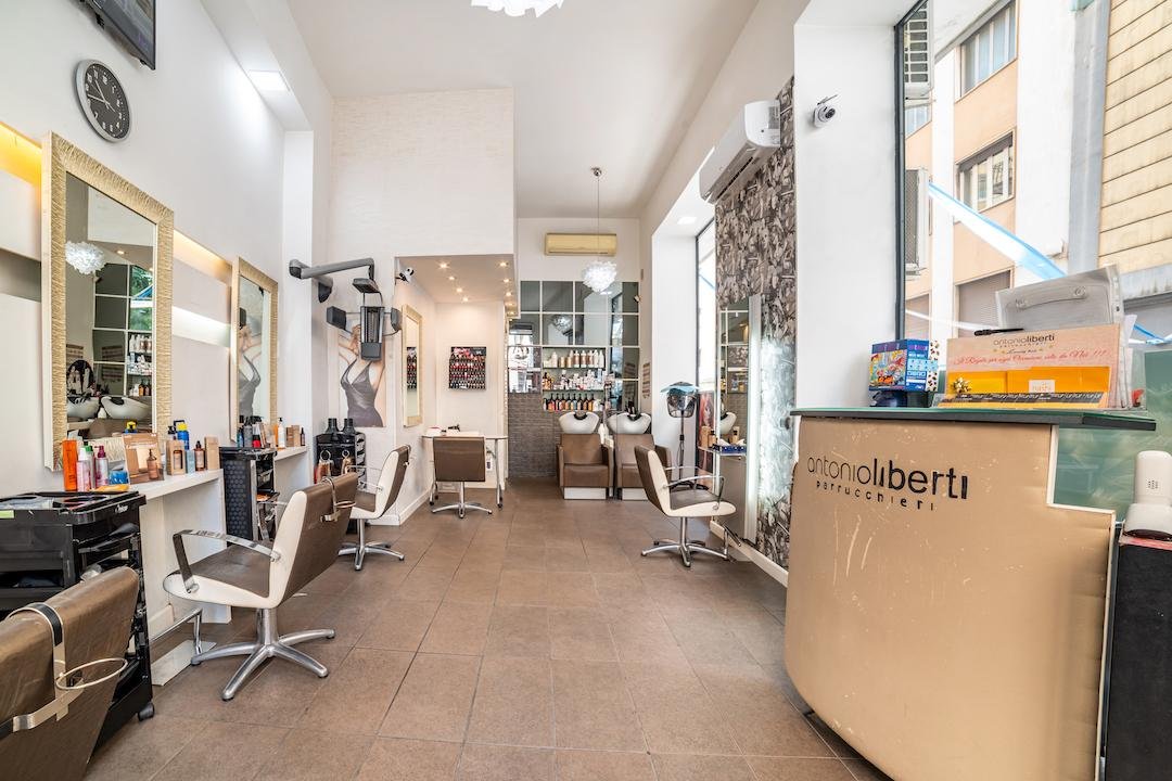 Antonio Liberti Parrucchieri, Quartieri Spagnoli, Napoli