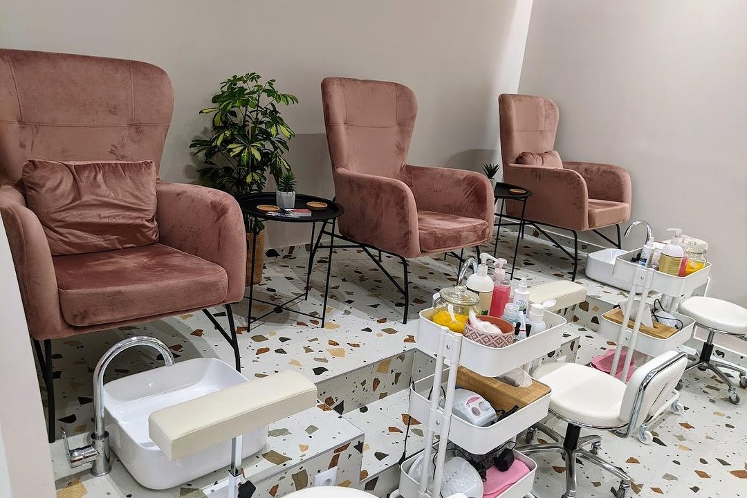 Hermosa Beauty Studio, Thermi, Perifereiaki Enotita Thessalonikis