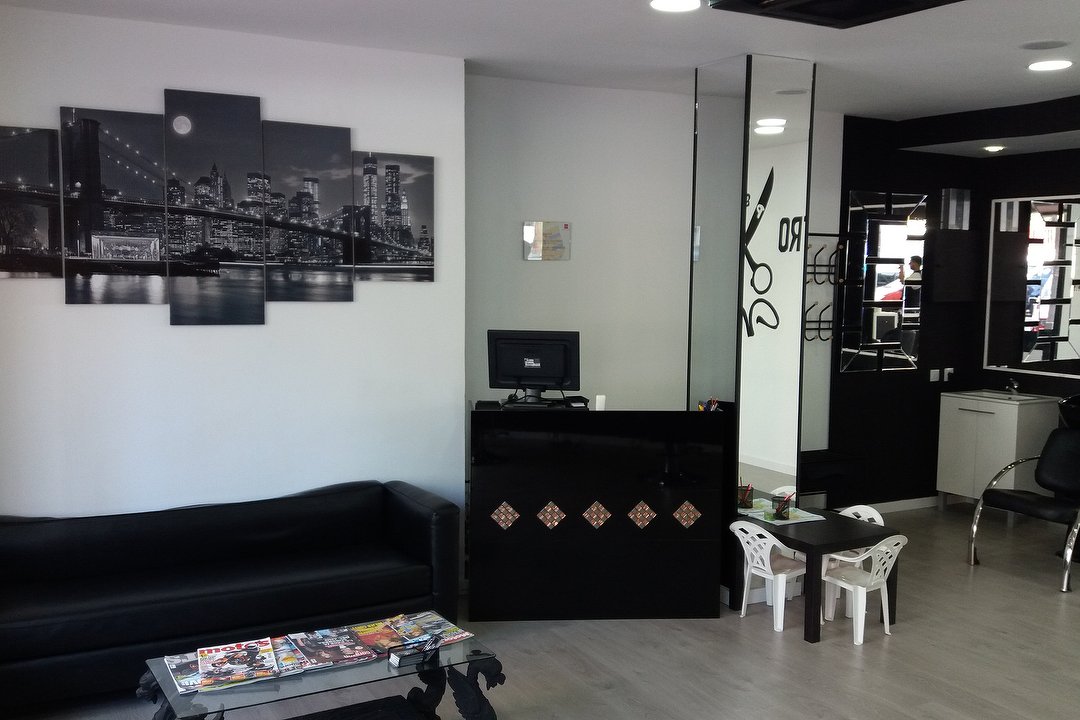 Peluquería & Barbería Nas, Móstoles, Comunidad de Madrid