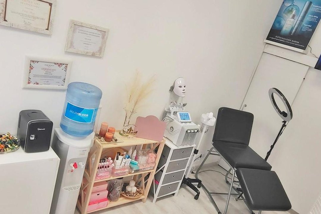 Liege Alves Beauty Concept, Os Mallos, A Coruña