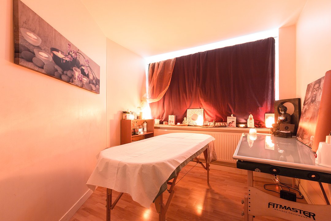 Ayurveda Massage, Jardin du Ranelagh, Paris