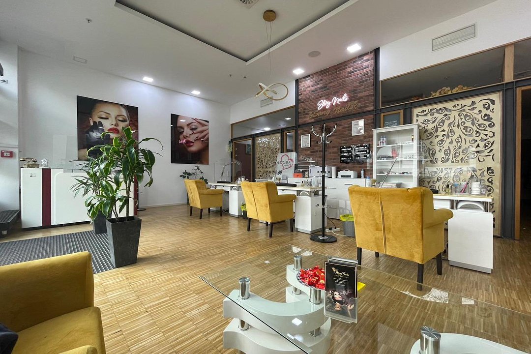 Story Nails, Fehrbelliner Platz, Berlin