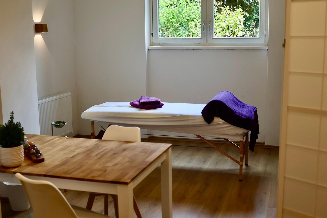 Aromamassagen Köln, Rodenkirchen, Köln