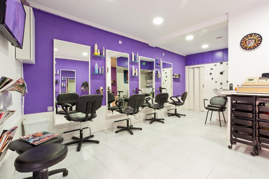 Peluquería Miriam, Pubilla Cases, Provincia de Barcelona