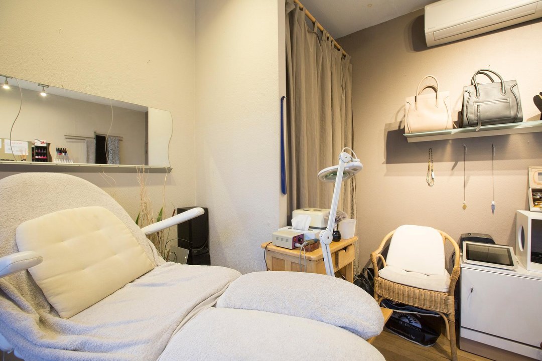 Histoire d'Ongles, Saint-Job Kauwberg, Uccle