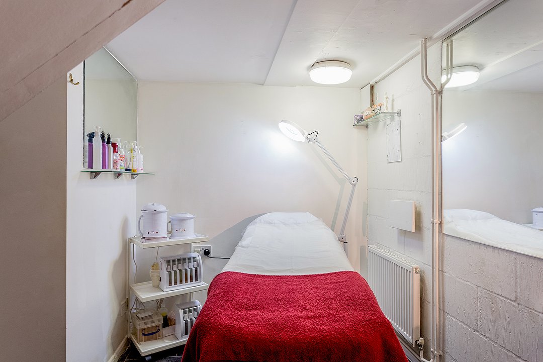 Broadway Brazilian Waxing & Beauty, Hackney, London