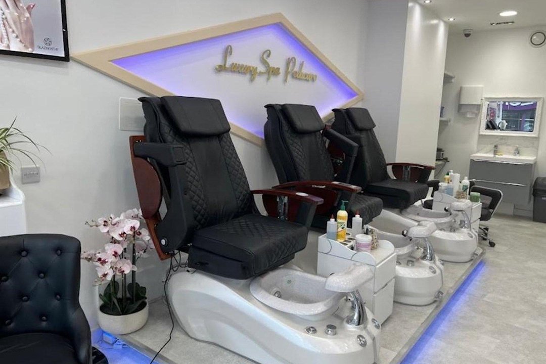 Luxury Nails Nail Salon in North Laine, Brighton and Hove Treatwell