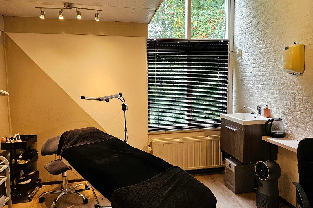 Zenna Beauty, Hoorn, Noord-Holland