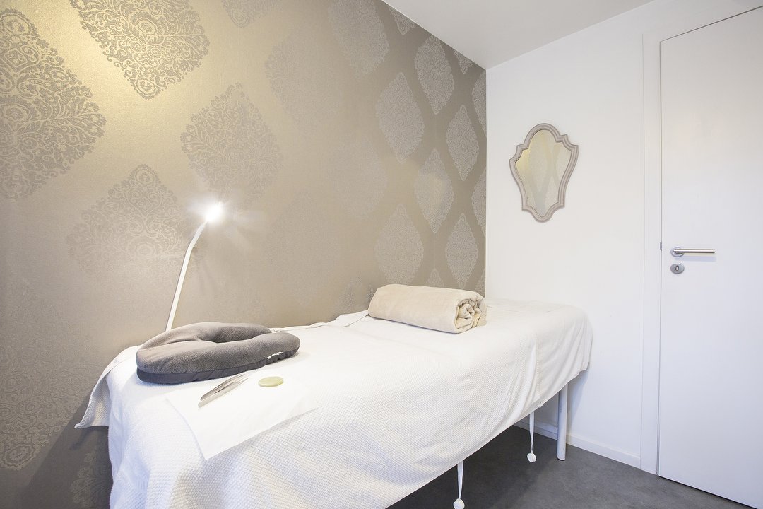 Les Sottises de Sophie, Étangs d'Ixelles, Ixelles - East