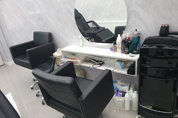 Salma's Salon