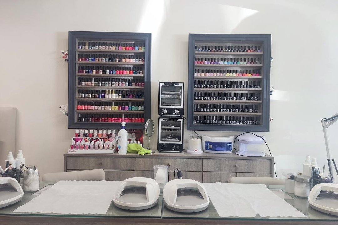 Melina Nail Salon, Gizi, Athens