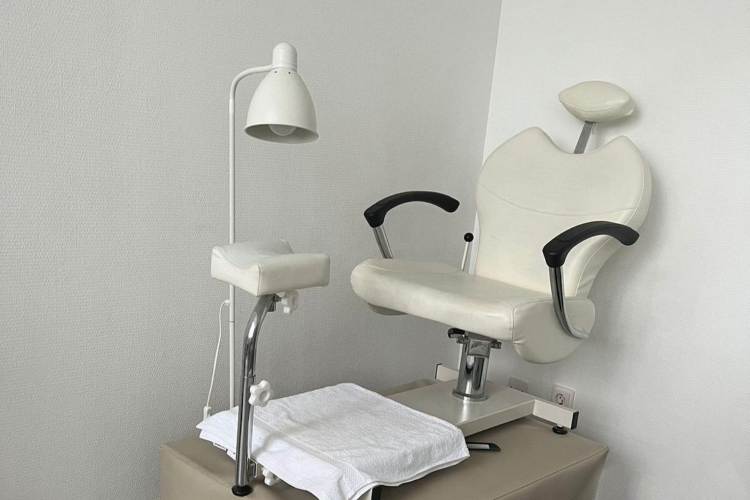 Beauty studio Rotterdam, Strevelsweg, Rotterdam