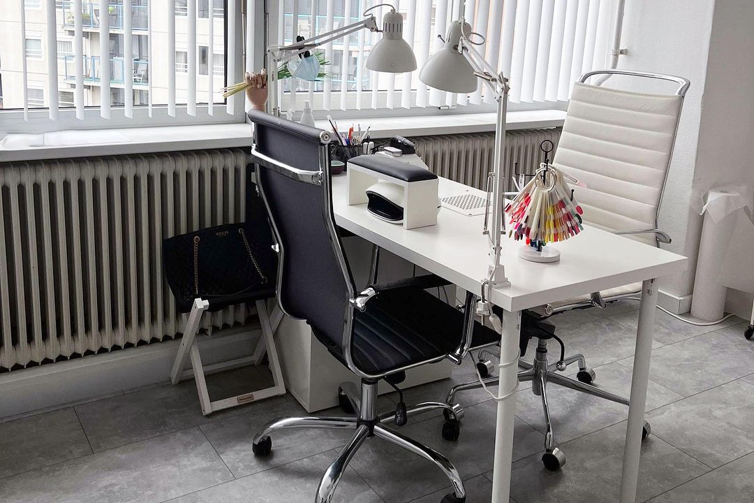 Beauty studio Rotterdam, Strevelsweg, Rotterdam