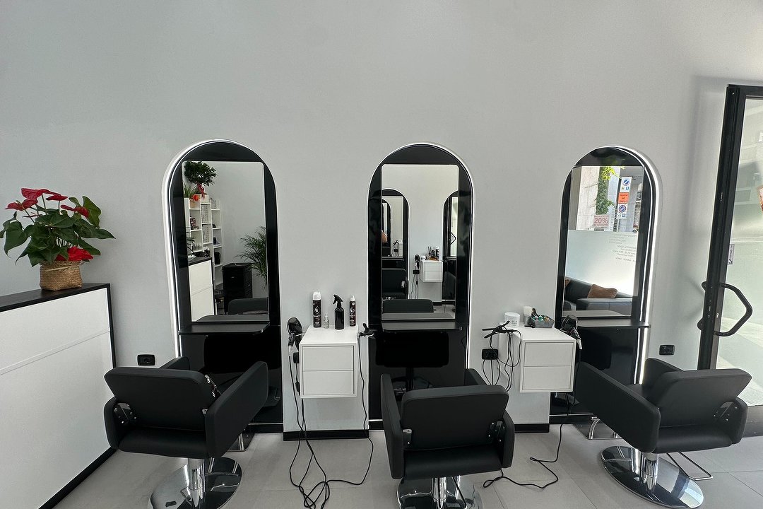M.D Parrucchiere, Cologno Monzese, Lombardia
