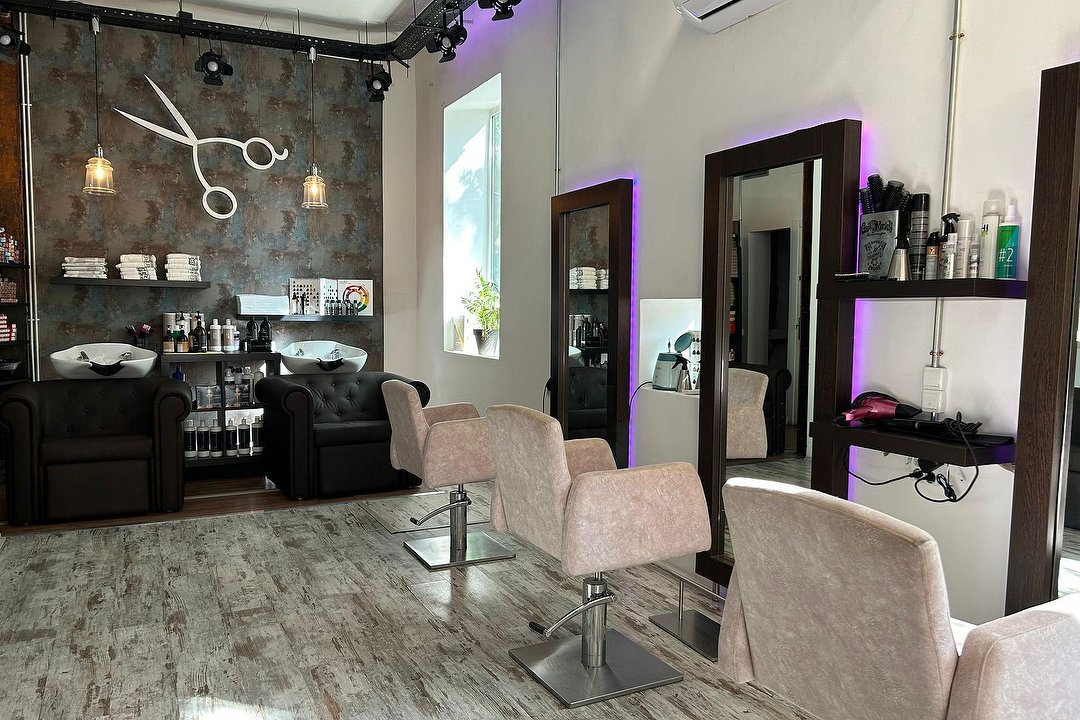 Baires Hair Studio, Acacias, Madrid