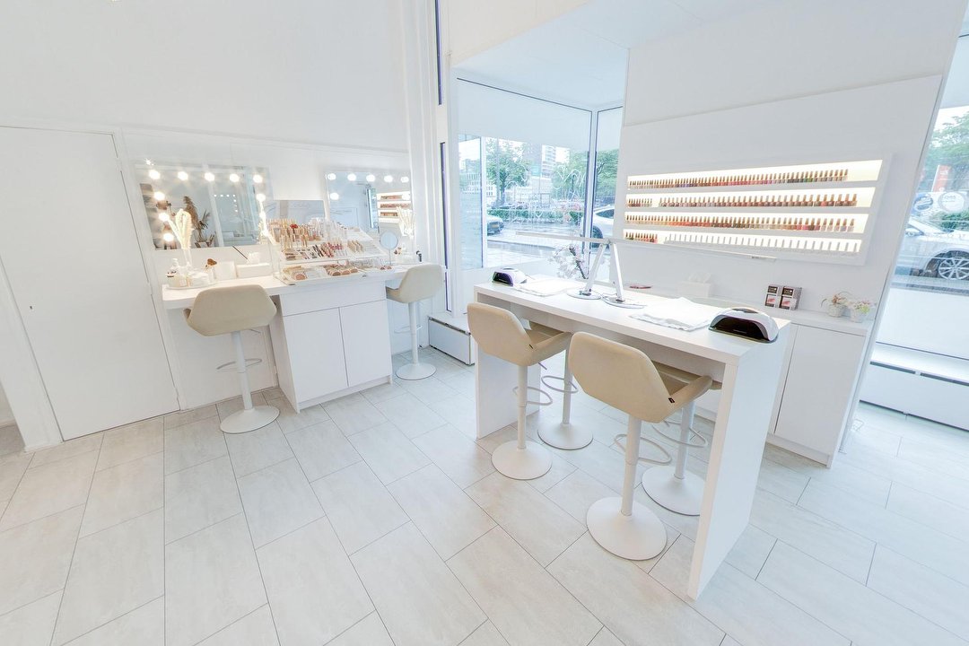 V-Cosmetics, Schiedamsedijk, Rotterdam