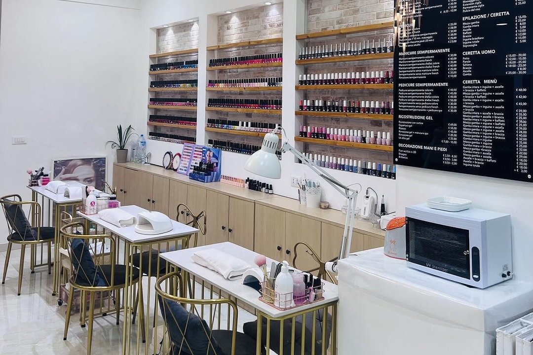 In Style Hair Nails Salon, Tricolore, Milano