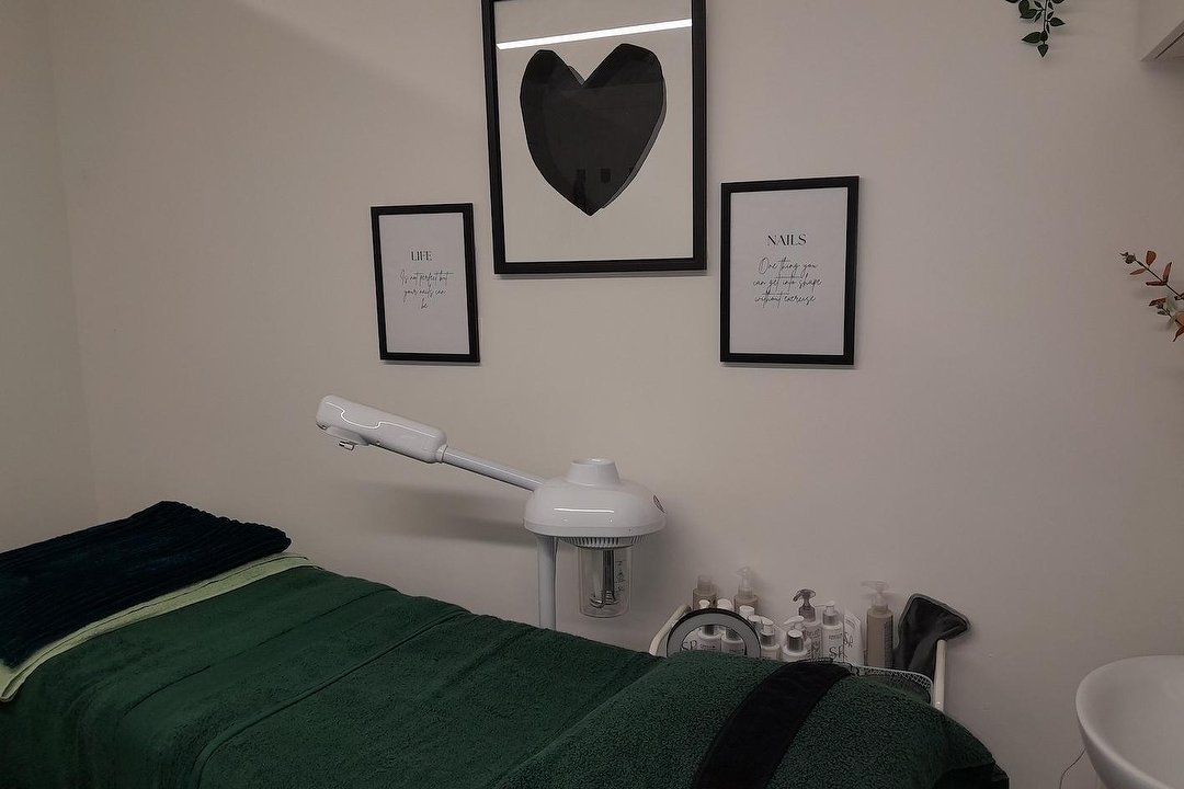 Amani Nails Beauty Salon in Great Titchfield Street, London Treatwell