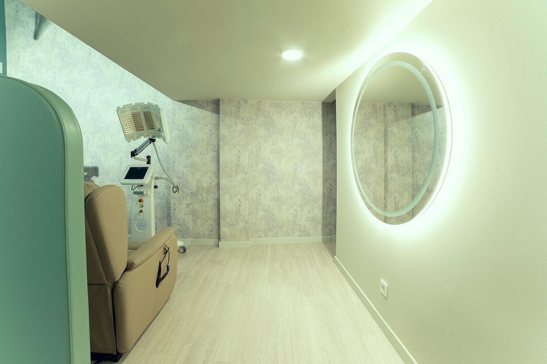 The Light Bar Salon, Sant Gervasi-Galvany, Barcelona