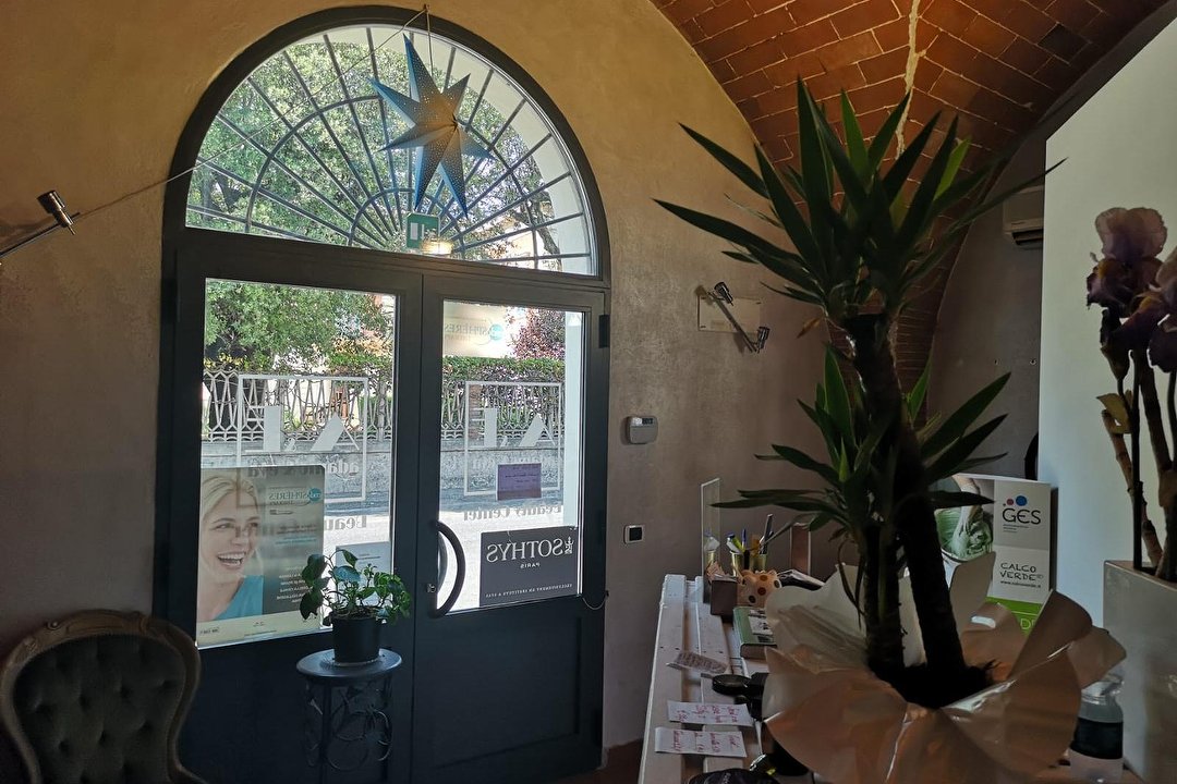 Juliana Finger Trucco Semipermanente, Pontedera, Toscana