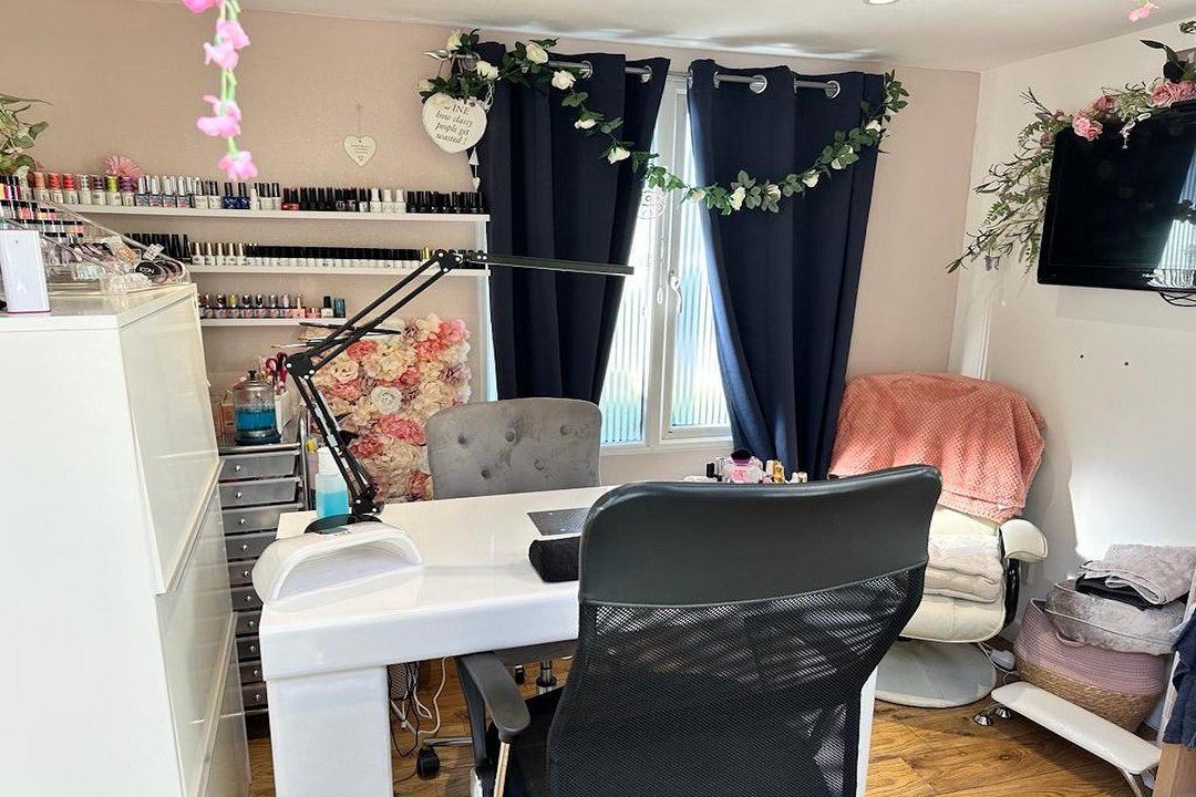Serenity nails, Poole, Dorset