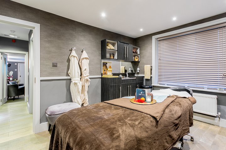 Apple & Eve Beauty  Beauty Salon in Kensington, London 