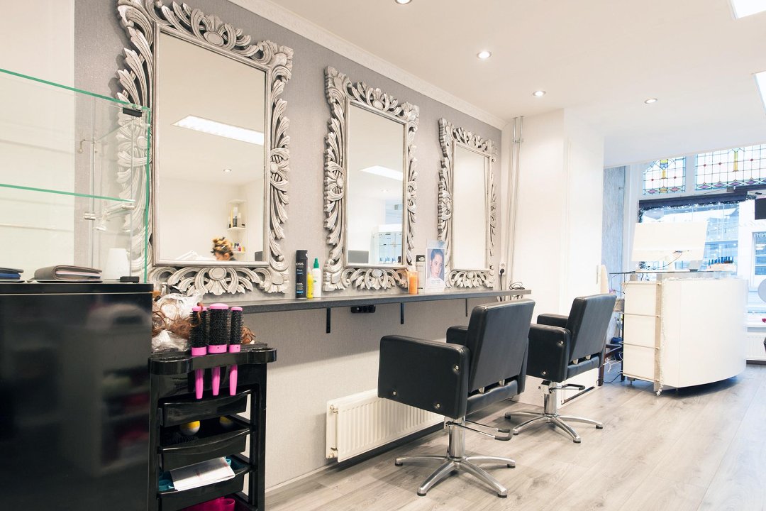 Hair & Beauty International-oud, Spui, The Hague