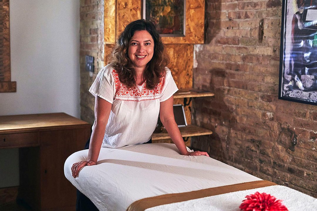 Solo Dar - Maestra de Reiki, Masajes y Kinesiologia, Rambla Poblenou, Barcelona