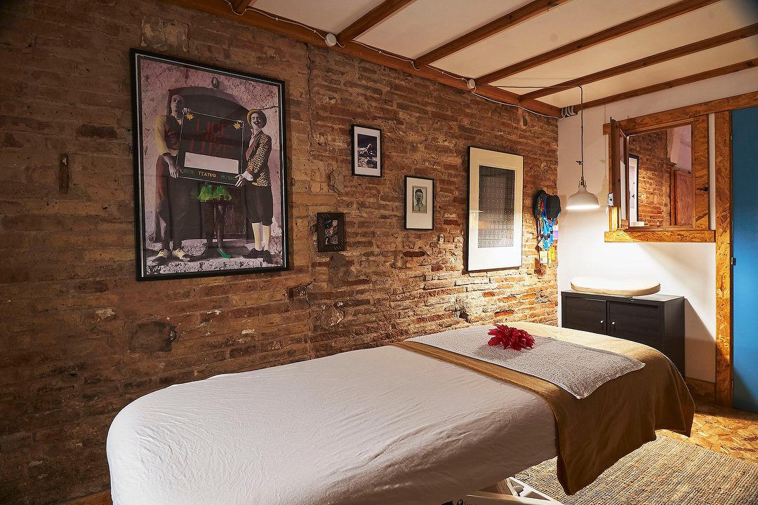 Solo Dar - Maestra de Reiki, Masajes y Kinesiologia, Rambla Poblenou, Barcelona