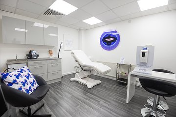 AMS Aesthetics London Bridge- Full Rejuvenation Clinic