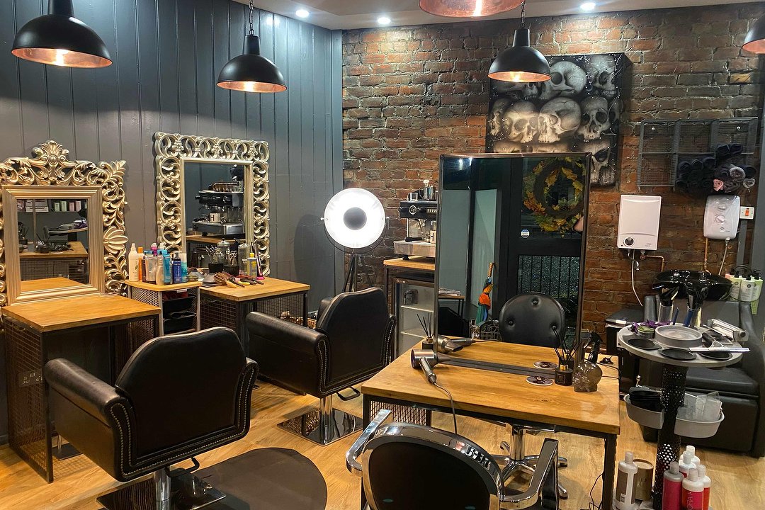 Harveys Hairdressers, Newburn, Newcastle-upon-Tyne