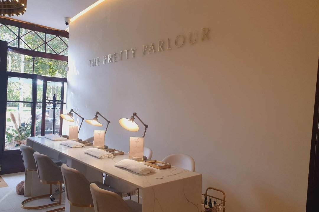 The Pretty Parlour, Ealing Broadway Centre, London