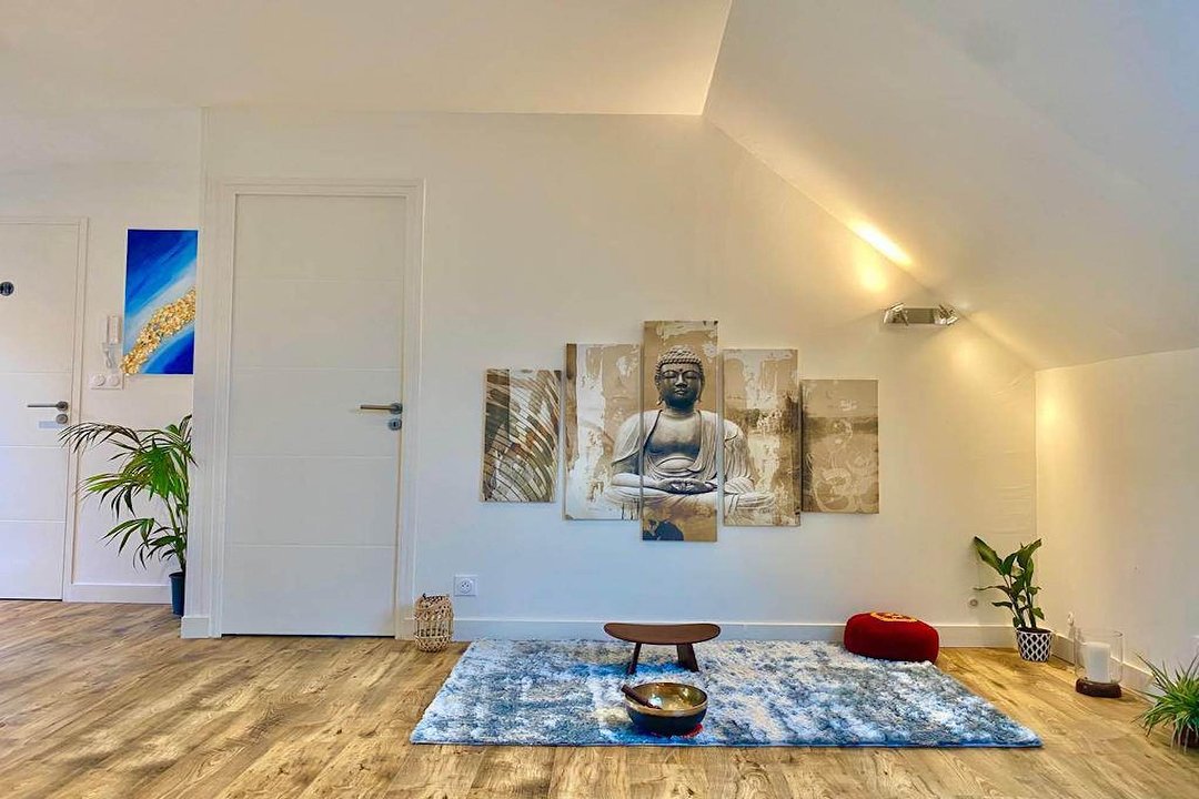 Hypnose Brest Emma Neury et Massages Balinais, Brest, Bretagne