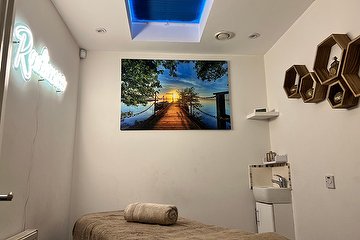 Radiance Holistic Healing Room in Elle Spa