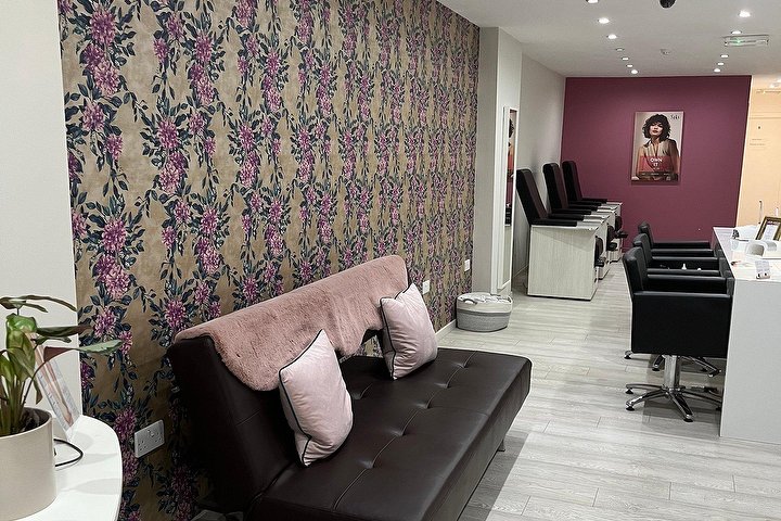 Saks Hair & Beauty Leeds City - Coiffure Leeds - Photo de galerie - OneBooking
