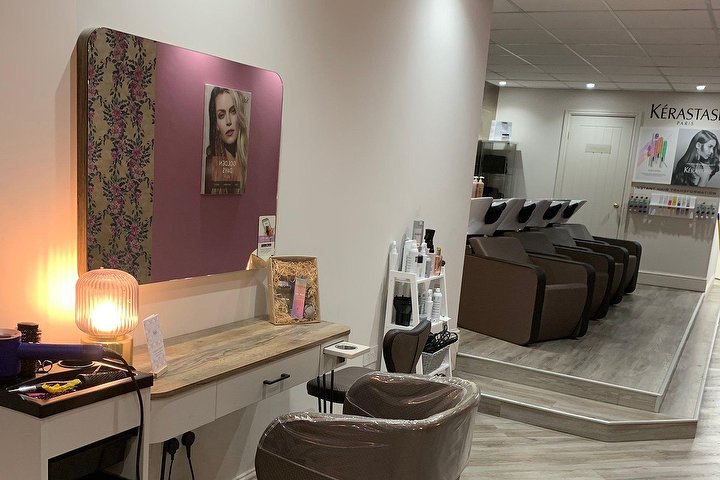 Saks Hair & Beauty Leeds City - Coiffure Leeds - Photo de galerie - OneBooking